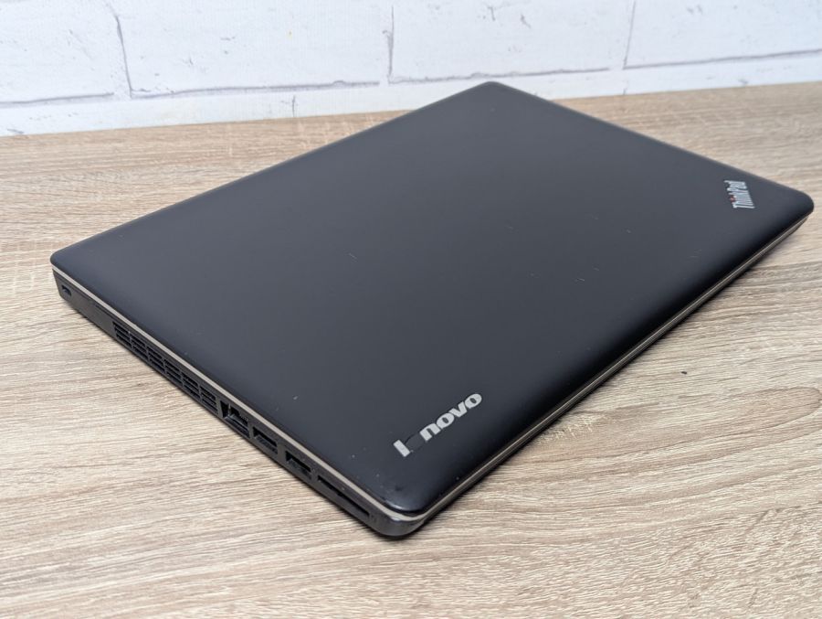 Уцінка! Ноутбук Б/В Lenovo ThinkPad E330, Intel Core i3-2370M, DDR3 8 GB, SSD 128GB, 13.3" HD