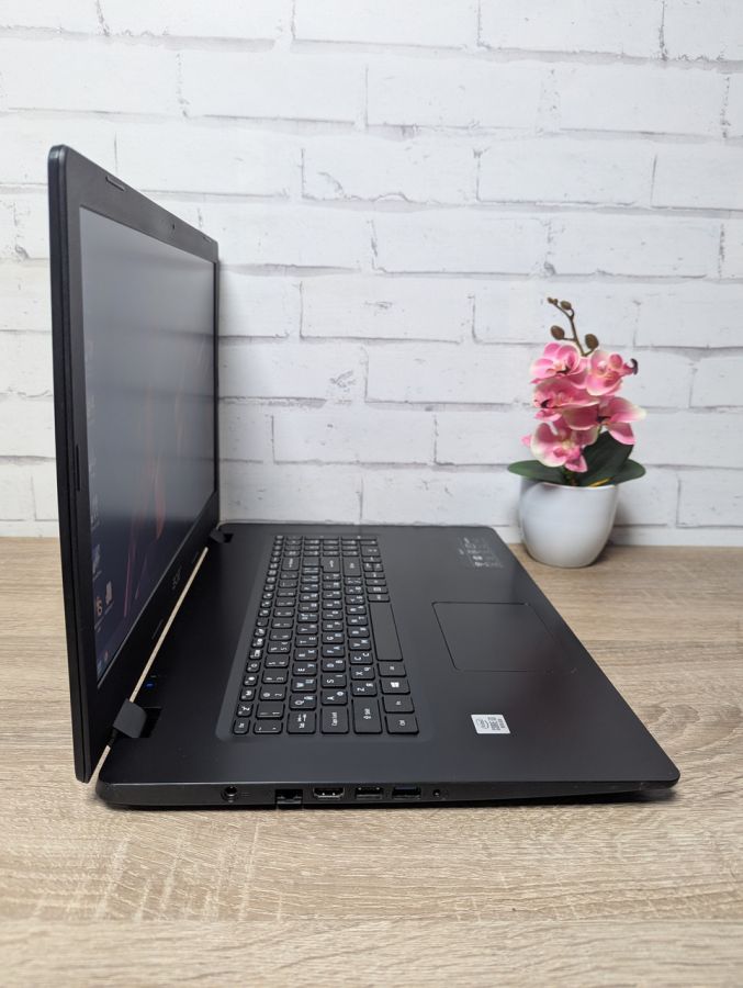 Ноутбук Б/В Acer Aspire 3, Intel Core i3-10110U, DDR4 20 GB, SSD 256GB, 15.6" (1600x900x60Hz)