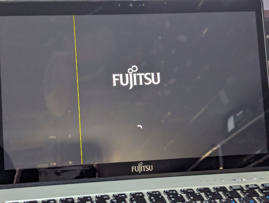 Уцінка! Ноутбук Б/В Fujitsu S937, Intel Core i5-7300U, DDR4 4 GB, SSD 128GB, 13" Full HD Сенсор