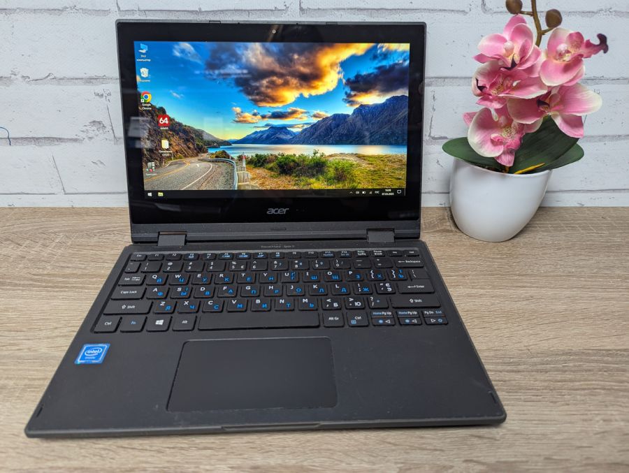 Уцінка! Ноутбук Б/В Acer Travel Mate B118, Intel Celeron N3450, DDR3 4 GB, SSD 60GB, 12" Full HD Сенсор