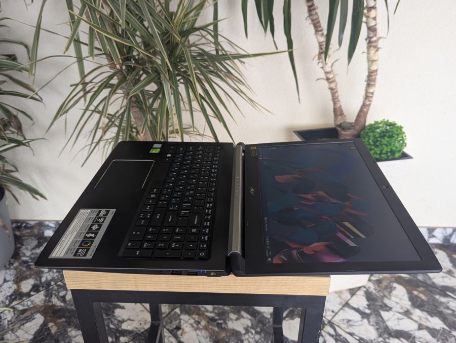 Ноутбук Б/В Acer Aspire A515-51G, Intel Core i3-6006U, DDR4 12 GB, SSD 128GB + HDD 1000GB, NVIDIA GeForse 940MX 2Gb, 15.6" Full HD