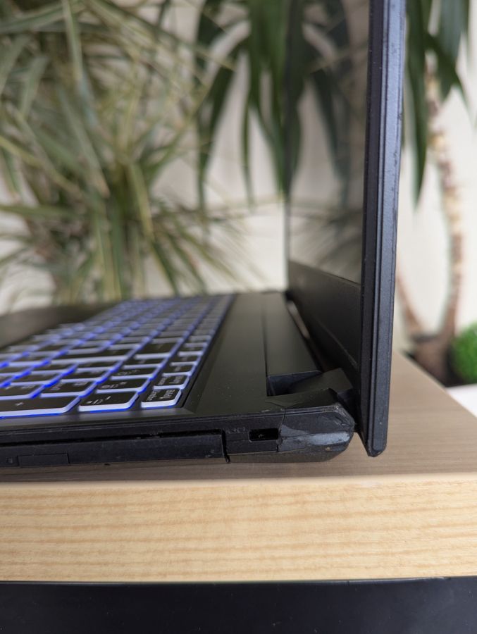 Ноутбук Б/В Terra Mobile 1516, Intel Core i3-1005G1, DDR4 16 GB, SSD 256GB + HDD 500GB, 15.6" Full HD