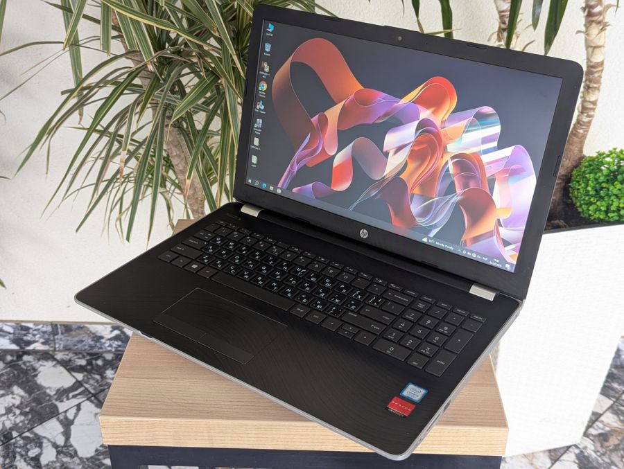Уцінка! Ноутбук Б/В HP 15-BN067ND, Intel Core i5-7200U, DDR4 16 GB, SSD 256GB, AMD Radeon R5 M330, 15.6" Full HD