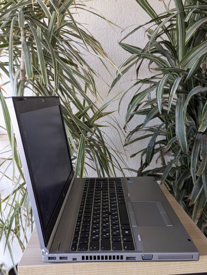 Уцінка! Ноутбук Б/В HP EliteBook 8570P, Intel Core i5-3360M, DDR3 8 GB, SSD 128GB, 15.6" HD