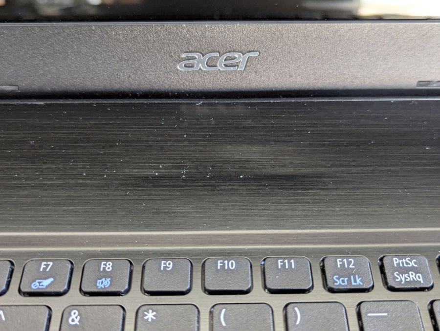 Уцінка! Ноутбук Б/В Acer Aspire E5-774G, Intel Core i5-7200U, DDR4 16 GB, SSD 360GB, GTX 950M 2Gb, 17.3" (1600x900x60Hz)