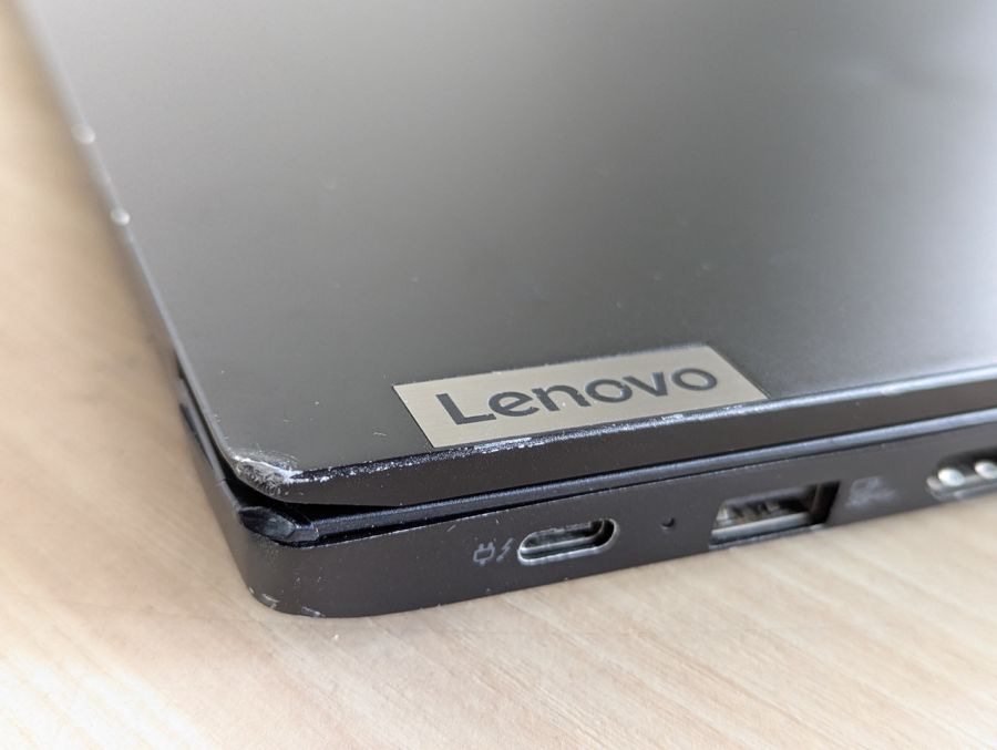 Уцінка! Ноутбук Б/В Lenovo ThinkPad E14, Intel Core i3-11Gen, DDR4 16 GB, SSD 256GB, 14" Full HD