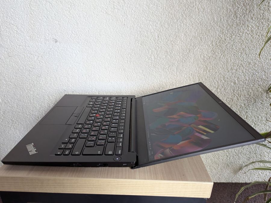 Уцінка! Ноутбук Б/В Lenovo ThinkPad E14, Intel Core i3-11Gen, DDR4 16 GB, SSD 256GB, 14" Full HD