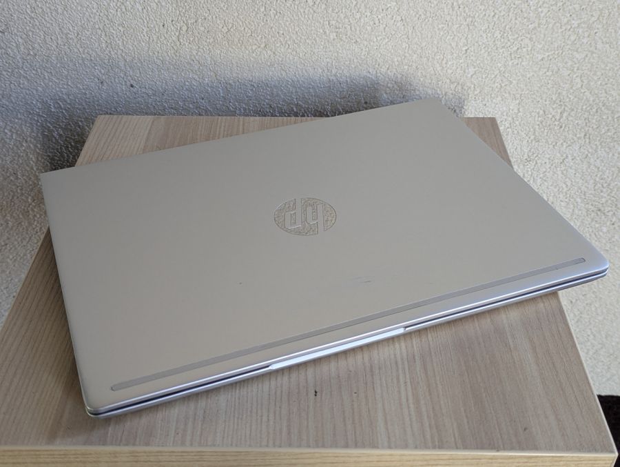 Уцінка! Ноутбук Б/В HP ProBook 445 G7, AMD Ryzen 3 4300U, DDR4 16 GB, SSD 256GB, AMD Radeon Graphics, 14"