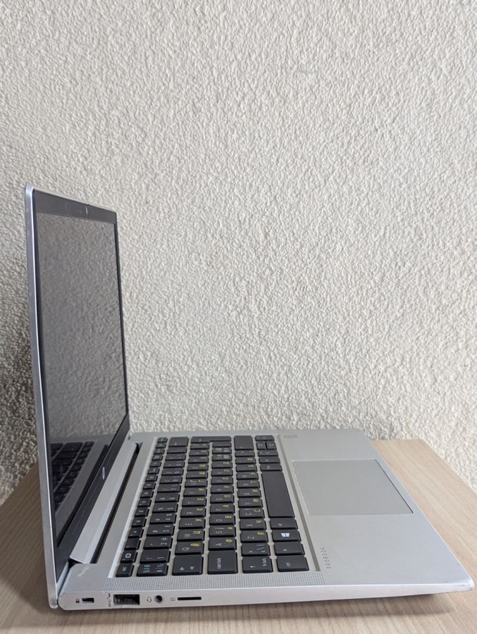Уцінка! Ноутбук Б/В HP ProBook 430 G8, Intel Pentium, DDR4 16 GB, SSD 256GB, 13" UHD