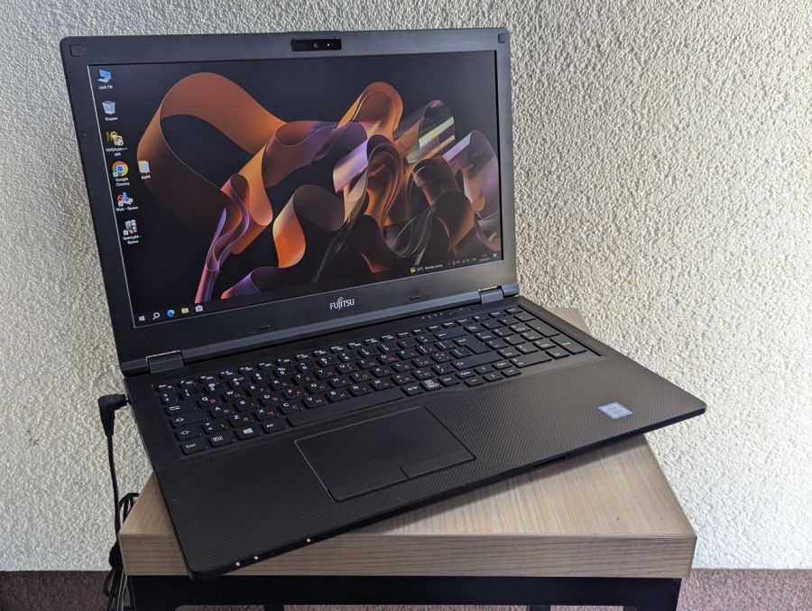 Уцінка! Ноутбук Б/В Fujitsu LifeBook E458, Intel Core i5-7200U, DDR4 8 GB, SSD 128GB, 15" Full HD