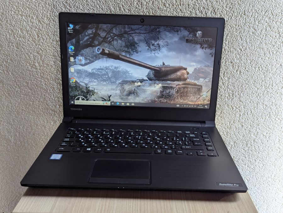 Уцінка! Ноутбук Б/В Toshiba Satellite Pro R40-C, Intel Core i5-6200U, DDR3 8 GB, SSD 128GB, 14" HD