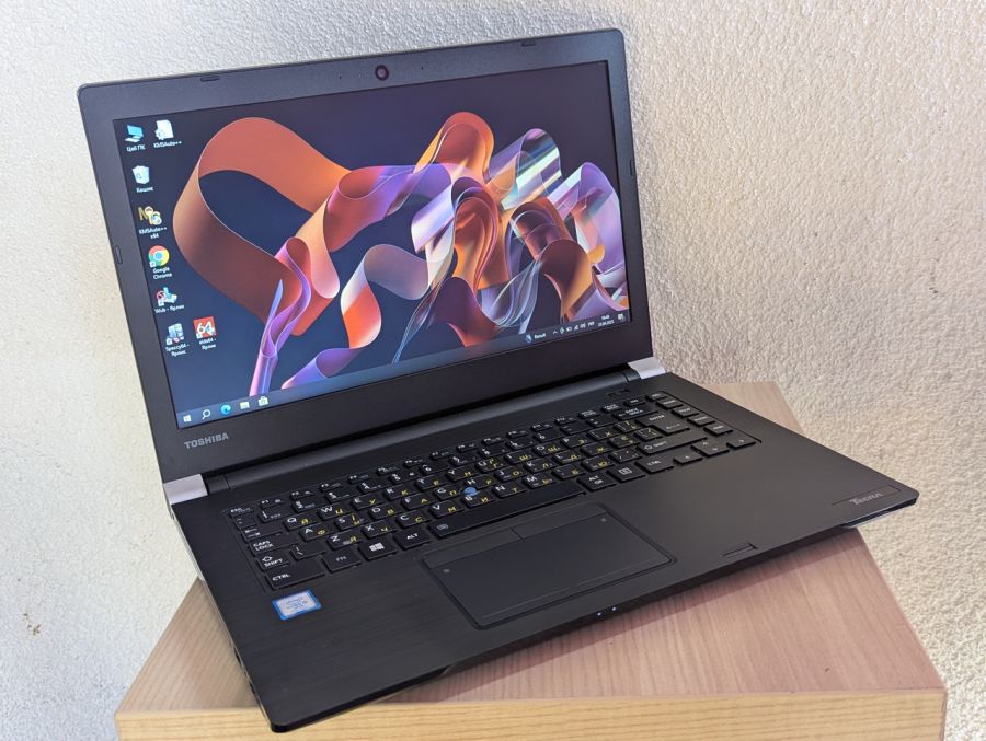 Ноутбук Б/В Toshiba Tecra A40-D, Intel Core i5-7300U, DDR4 8 GB, SSD 256GB, 14" HD