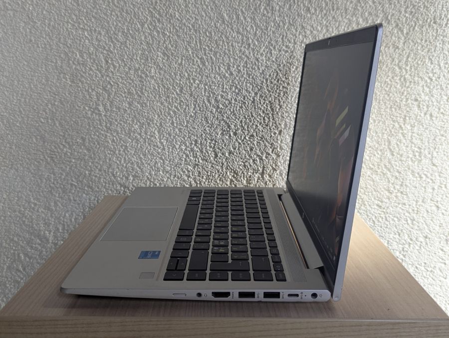 Уцінка! Ноутбук Б/В HP ProBook 440 G9, Intel Core i3-1215U, DDR4 16 GB, SSD 256GB, 14" Full HD