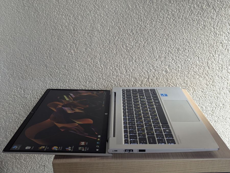 Уцінка! Ноутбук Б/В HP ProBook 440 G9, Intel Core i3-1215U, DDR4 16 GB, SSD 256GB, 14" Full HD