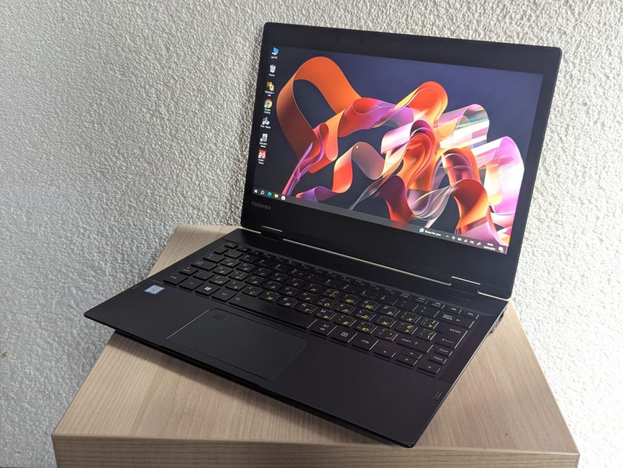 Уцінка! Ноутбук Б/В Toshiba Portege X20W-E, Intel Core i5-8350U, DDR3 16 GB, SSD 256GB, 12.5" Full HD Сенсор