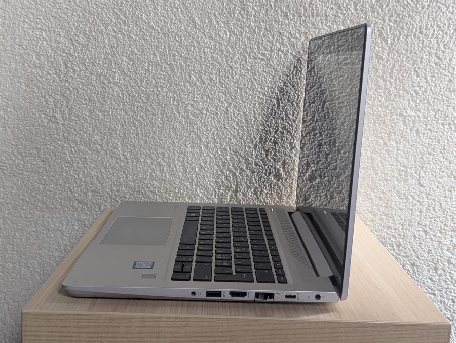 Ноутбук Б/В HP ProBook 430 G6, Intel Core i5-8265U, DDR4 8 GB, SSD 128GB, 13" Full HD Сенсор