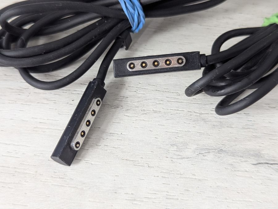 Б/В Microsoft Surface 1513: 24w 12V 5 pin
