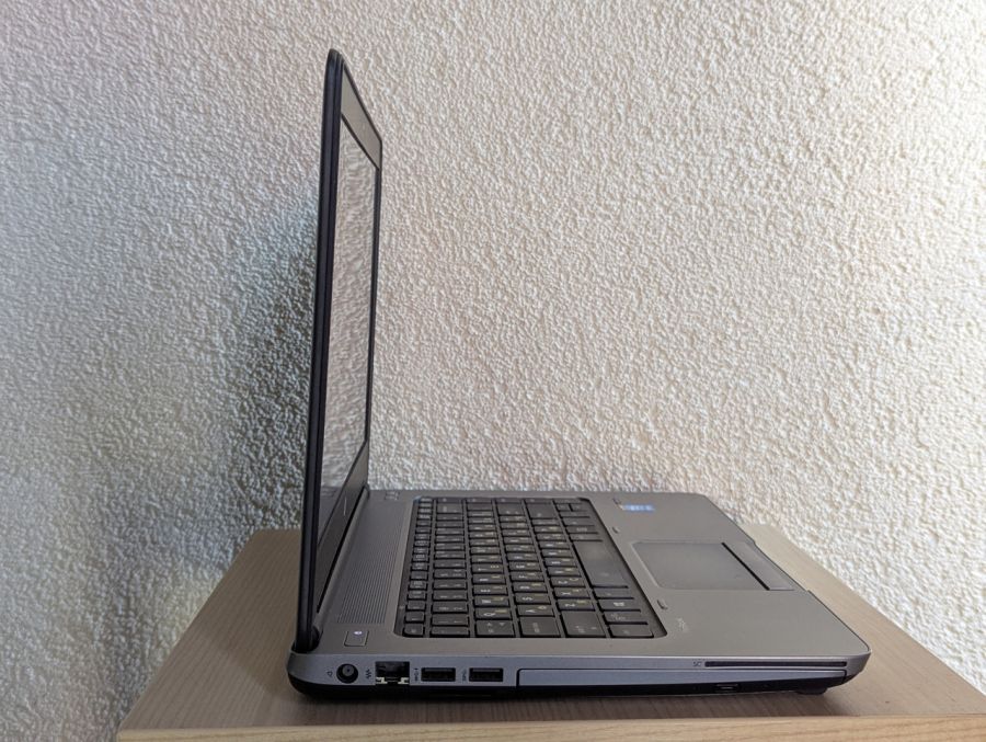 Уцінка! Ноутбук Б/В HP ProBook 640 G1, Intel Core i5-4200M, DDR3 8 GB, SSD 128GB, 14" (1600x900x60Hz)