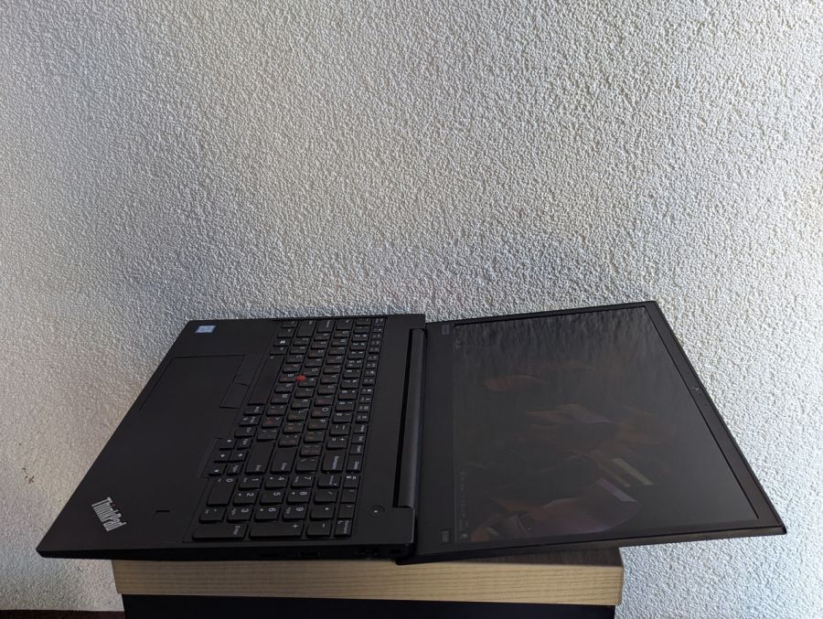 Ноутбук Б/В Lenovo ThinkPad E590, Intel Core i5-8265U, DDR4 32 GB, SSD 256GB + 1 TB, 15.6" Full HD