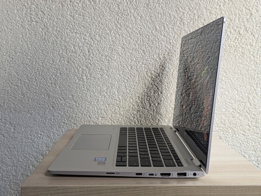 Уцінка! Ноутбук Б/В HP EliteBook X360 1030 G2, Intel Core i5-7300U, DDR4 8 GB, SSD 256GB, 13" Full HD Сенсор