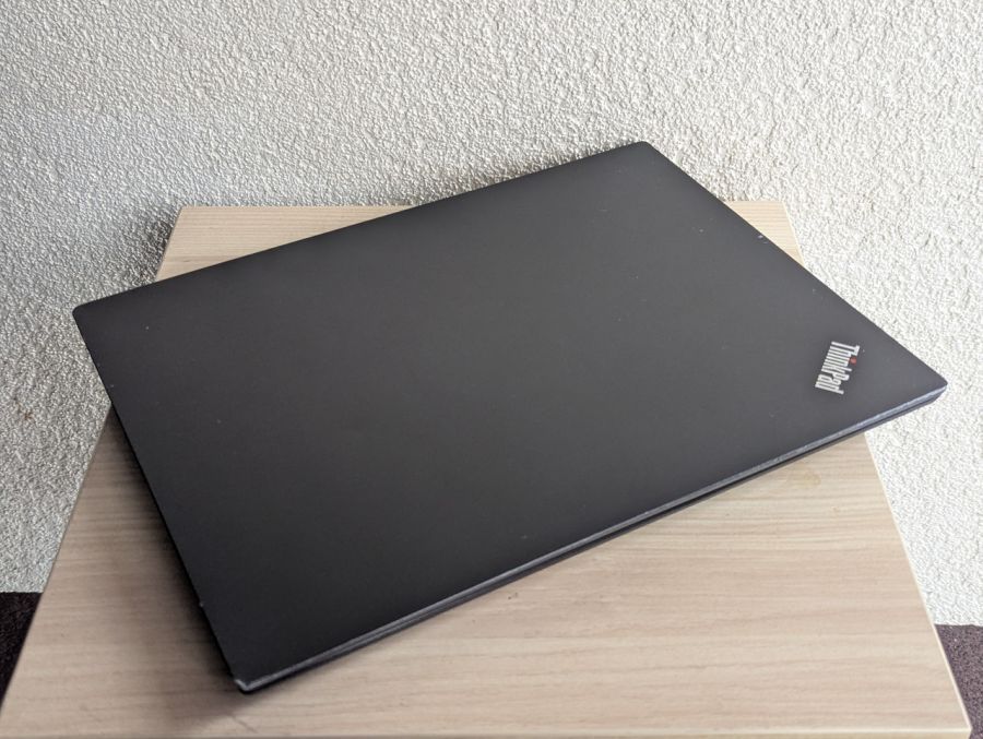 Уцінка! Ноутбук Б/В Lenovo ThinkPad E490, Intel Core i5-8265U, DDR4 8 GB, SSD 128GB, 14" Full HD