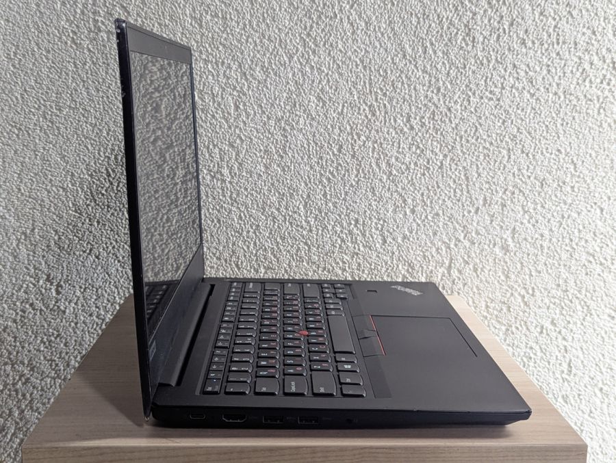 Уцінка! Ноутбук Б/В Lenovo ThinkPad E490, Intel Core i5-8265U, DDR4 8 GB, SSD 128GB, 14" Full HD