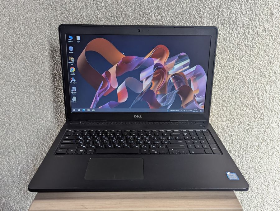 Уцінка! Ноутбук Б/В Dell Latitude 3580, Intel Core i5-6200U, DDR4 8 GB, SSD 128GB, 15.6" HD