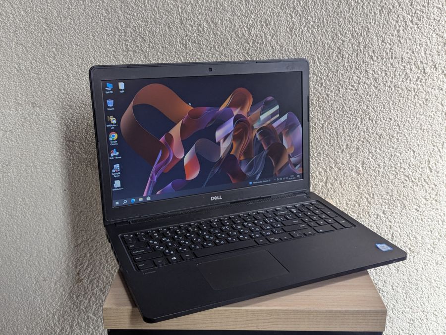 Уцінка! Ноутбук Б/В Dell Latitude 3580, Intel Core i5-6200U, DDR4 8 GB, SSD 128GB, 15.6" HD
