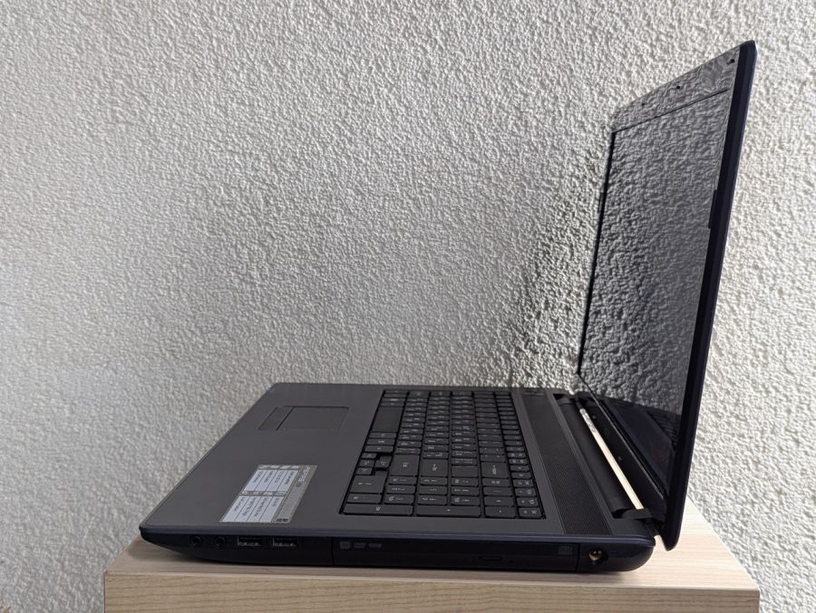 Ноутбук Б/В Acer Aspire 7339, Intel Celeron P4600, DDR3 8 GB, SSD 128GB, 17.3" (1600x900x60Hz)