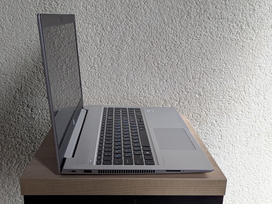 Уцінка! Ноутбук Б/В HP ProBook 450 G7, Intel Core i5, DDR4 16 GB, SSD 128GB + HDD 500GB, 15.6" Full HD