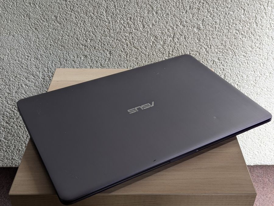 Уцінка! Ноутбук Б/В ASUS N580G, Intel Core i7-8750H, DDR4 16 GB, SSD 256GB + SSD 1TB, NVIDIA GeForce GTX 1050 4Gb, 15.6" Full HD