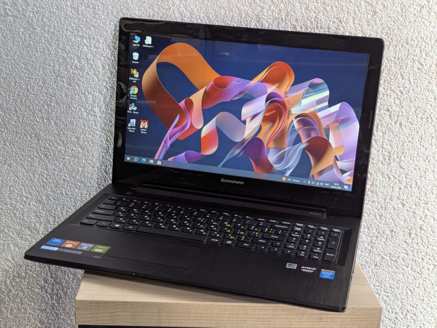 Уцінка! Ноутбук Б/В Lenovo G50-70, Intel Core i5-4200U, DDR3 8 GB, SSD 256GB, AMD Radeon HD 8500M 2 Gb, 15.6" HD