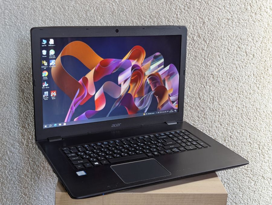 Уцінка! Ноутбук Б/В Acer Aspire E5-774 Диагональ, Intel Core i5-7200U, DDR4 8 GB, SSD 128GB + HDD 1TB