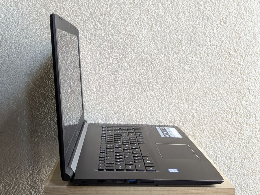 Уцінка! Ноутбук Б/В Acer Aspire A517 51, Intel Core i3-7020U, DDR4 20 GB, SSD 256GB