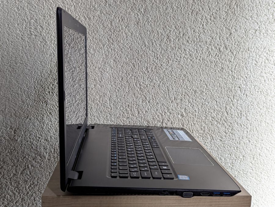 Уцінка! Ноутбук Б/В Acer Aspire E5-774, Intel Core i3-6100U, DDR4 8 GB, SSD 128GB