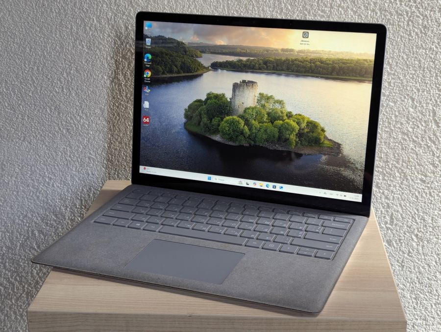 Уцінка! Ноутбук Б/В Microsoft Surface Laptop 3, Intel Core i5-1035G7, DDR4 8 GB, SSD 128GB, 14" Full HD Сенсор