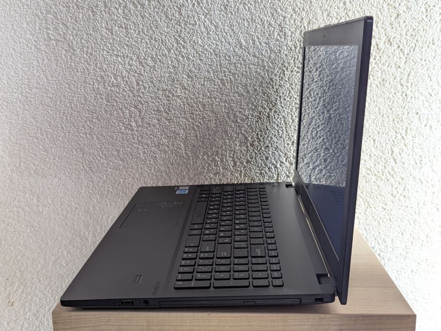 Уцінка! Ноутбук Б/В ASUS P553UA, Intel Core i7-6500U, DDR4 8 GB, SSD 128GB, 15.6" Full HD