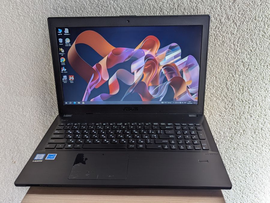 Уцінка! Ноутбук Б/В ASUS P553UA, Intel Core i7-6500U, DDR4 8 GB, SSD 128GB, 15.6" Full HD
