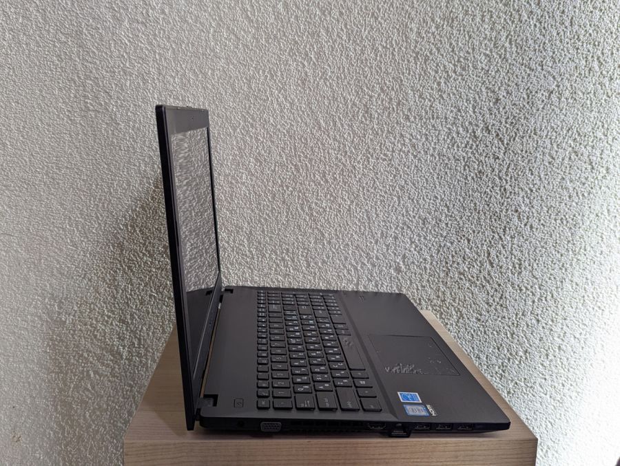 Уцінка! Ноутбук Б/В ASUS P553UA, Intel Core i7-6500U, DDR4 8 GB, SSD 128GB, 15.6" Full HD