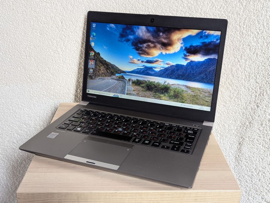 Уцінка! Ноутбук Б/В Toshiba Portege Z30-A, Intel Core i5-4310U, DDR3 8 GB, SSD 256GB, 13" Full HD