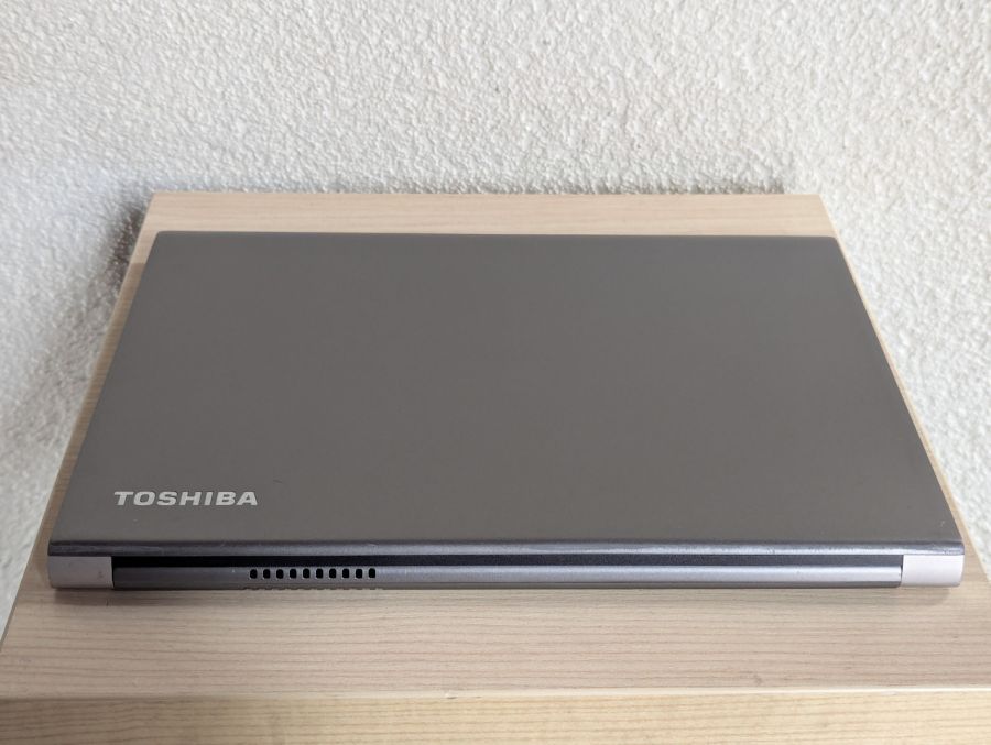 Уцінка! Ноутбук Б/В Toshiba Portege Z30T-C, Intel Core i5-6300U, DDR3 8 GB, SSD 128GB, 13" Full HD Сенсор
