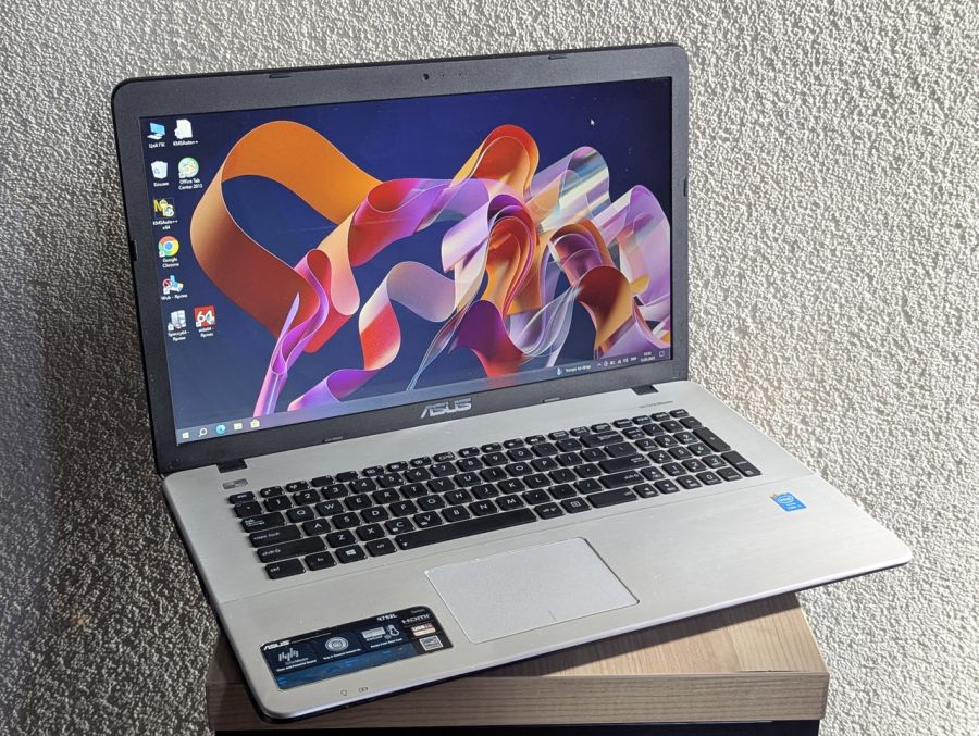Уцінка! Ноутбук Б/В ASUS R752L, Intel Core i7-4510U, DDR3 12 GB, SSD 128GB, 17.3" (1600x900x60Hz)