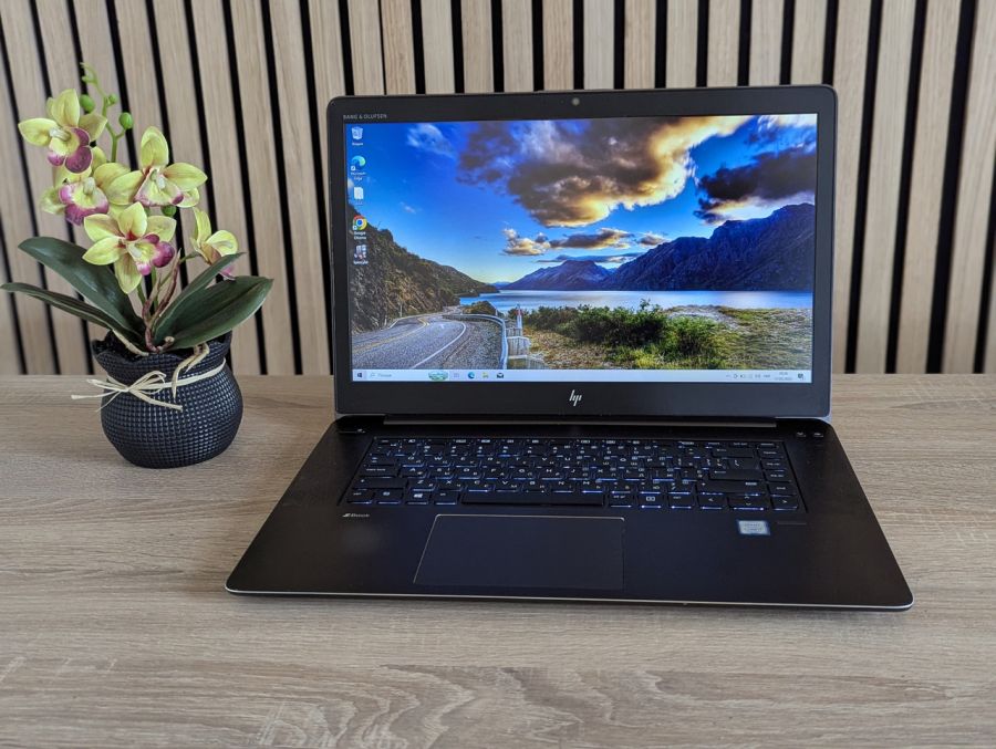 Уцінка! Ноутбук Б/В HP ZBook Studio G4, Intel Core i7-7700HQ, DDR4 16 GB, SSD 256GB, NVIDIA Quadro P1200 4Gb, 15.6" Full HD