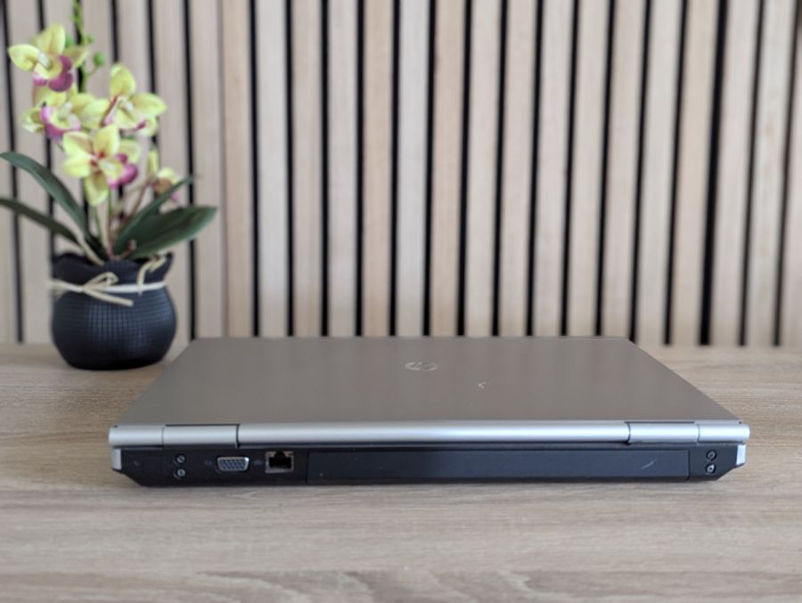 Уцінка! Ноутбук Б/В HP EliteBook 8470P, Intel Core i5-3520M, DDR3 8 GB, SSD 167GB, AMD Radeon HD 7500M, 14" HD (1600x900)