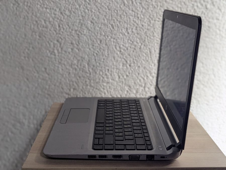 Уцінка! Ноутбук Б/В HP ProBook 430 G3, Intel Pentium 4405U, DDR3 8 GB, SSD 128GB, 12.5" HD