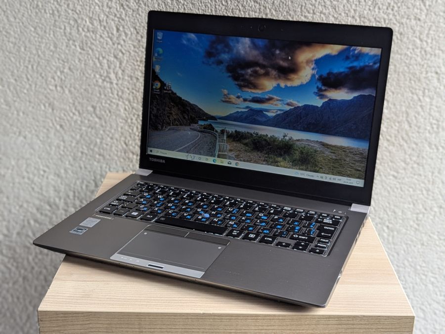 Уцінка! Ноутбук Б/В Toshiba Portege Z30-B, Intel Core i5-5300U, DDR3 8 GB, SSD 128GB, 13.3" HD
