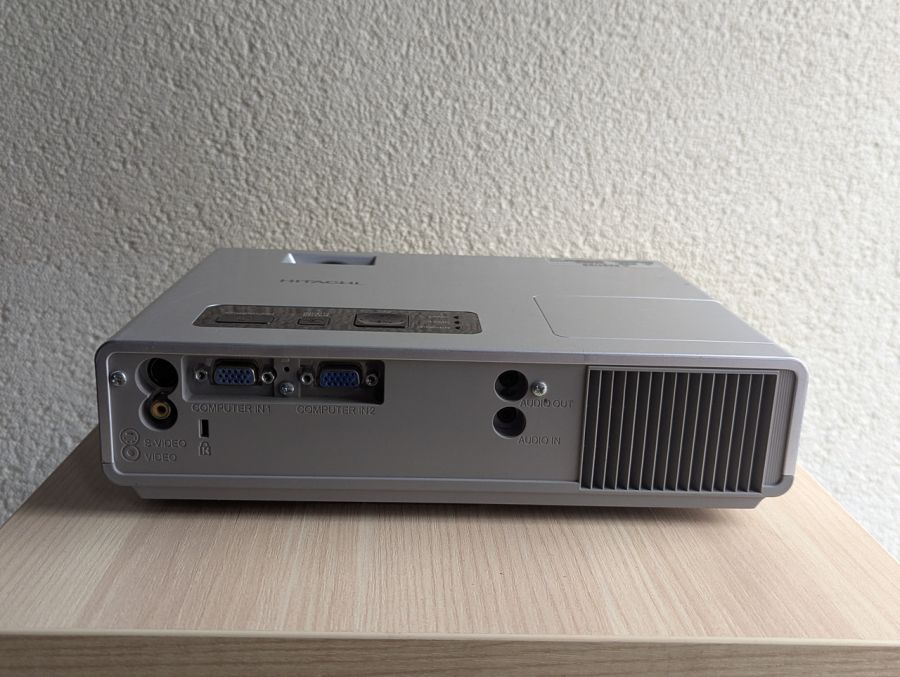 Б/В Проектор HITACHI CP-RX70