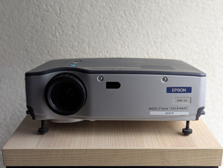 Б/В Проєктор EPSON EMP-50