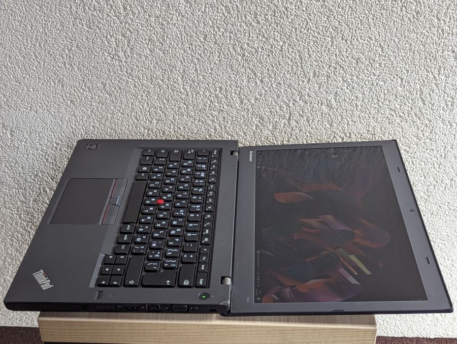 Уцінка! Ноутбук Б/В Lenovo ThinkPad T450, Intel Core i5-5300U, DDR3 8 GB, SSD 128GB, 14" HD