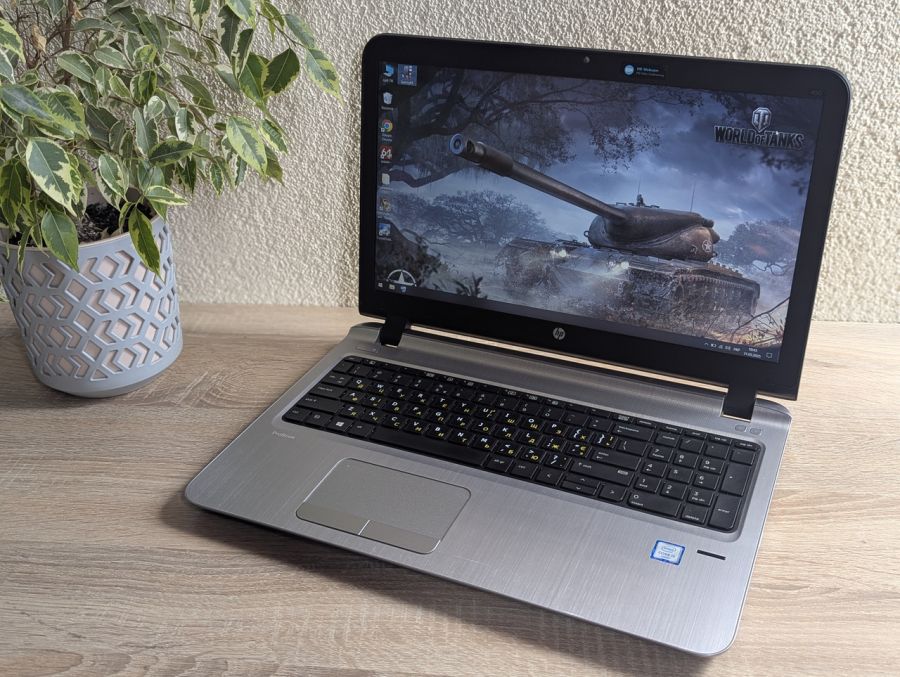 Уцінка! Ноутбук Б/В HP ProBook 450 G3, Intel Core i5-6200U, DDR3 8 GB, SSD 128GB, AMD Radeon R7 M340 2Gb, 15.6" Full HD